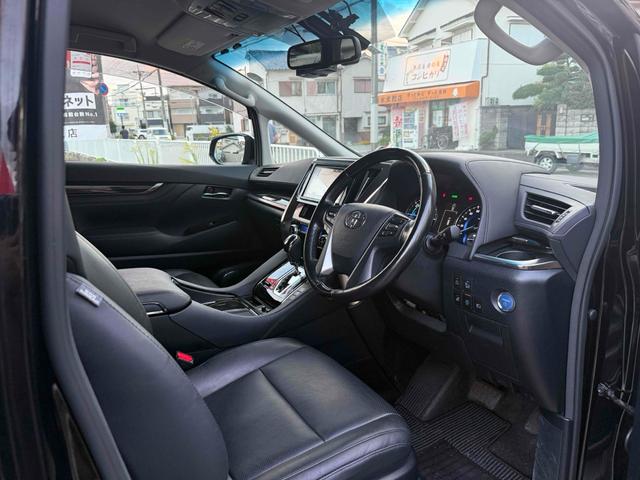 アルファードハイブリッド ＳＲ　Ｃパッケージ　ドライブレコーダー　ＥＴＣ　ナビ　ＴＶ　クリアランスソナー　オートクルーズコントロール　両側スライドドア　オートマチックハイビーム　電動リアゲート　スマートキー　電動格納ミラー　シートヒーター（26枚目）