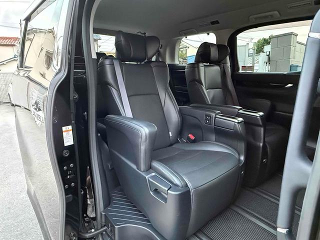 アルファードハイブリッド ＳＲ　Ｃパッケージ　ドライブレコーダー　ＥＴＣ　ナビ　ＴＶ　クリアランスソナー　オートクルーズコントロール　両側スライドドア　オートマチックハイビーム　電動リアゲート　スマートキー　電動格納ミラー　シートヒーター（32枚目）