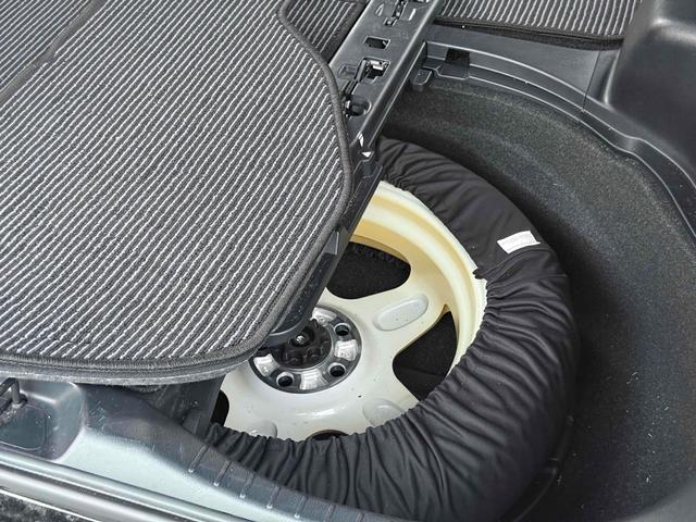 アルファードハイブリッド ＳＲ　Ｃパッケージ　ドライブレコーダー　ＥＴＣ　ナビ　ＴＶ　クリアランスソナー　オートクルーズコントロール　両側スライドドア　オートマチックハイビーム　電動リアゲート　スマートキー　電動格納ミラー　シートヒーター（42枚目）