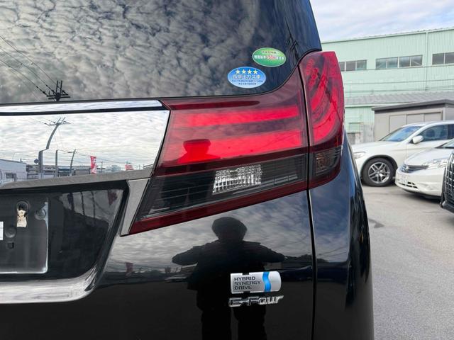 アルファードハイブリッド ＳＲ　Ｃパッケージ　ＥＴＣ　バックカメラ　ナビ　ＴＶ　クリアランスソナー　オートクルーズコントロール　パークアシスト　両側電動スライドドア　オートマチックハイビーム　オートライト　電動リアゲート　スマートキー（12枚目）