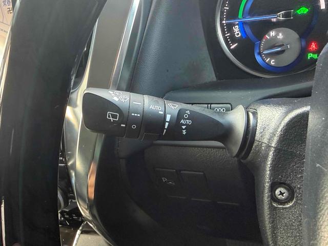 アルファードハイブリッド ＳＲ　Ｃパッケージ　ＥＴＣ　バックカメラ　ナビ　ＴＶ　クリアランスソナー　オートクルーズコントロール　パークアシスト　両側電動スライドドア　オートマチックハイビーム　オートライト　電動リアゲート　スマートキー（19枚目）