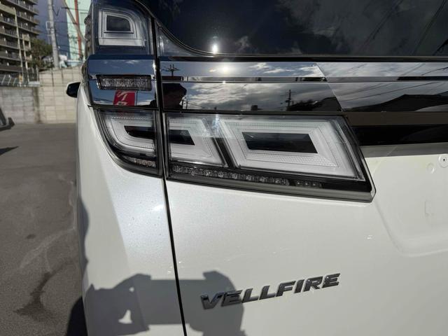 ヴェルファイアハイブリッド ＺＲ　Ｇエディション　４ＷＤ　ハイブリッド　ドライブレコーダー　バックカメラ　両側スライドドア　クリアランスソナー　オートクルーズコントロール　レーンアシスト　オートマチックハイビーム　オートライト　パワーシート（12枚目）