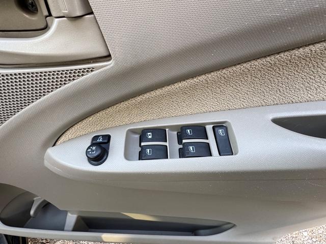 ステラ L 検査R9年3月29日まで!修復歴なし!ナビ!キーレス!ETC!ドラレコ!社外アルミホイール!オートエアコン!火曜日に画像更新!(24枚目)