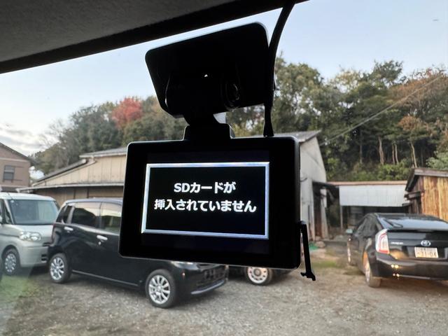 ＳＤカードは別売りです。ご了承くださいませ。