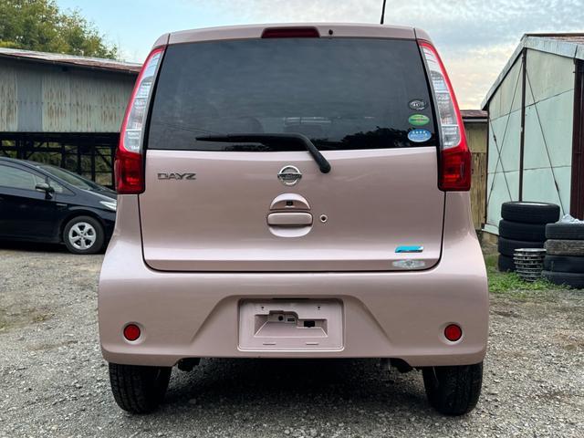 デイズ Ｘ　検査Ｒ０９年０７月０３日まで！走行８２，０００ｋｍ！修復歴なし！スマートキー！社外アルミホイール！オートエアコン！プッシュスタート！※ナビ無し（7枚目）