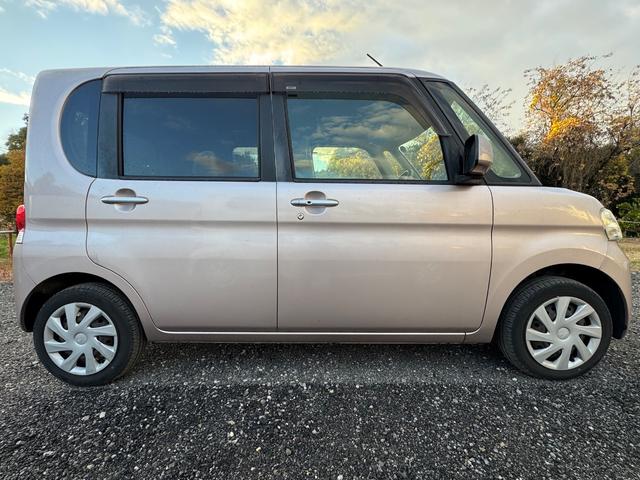 タント Ｘ　後期最終型！走行９．６万ｋｍ！検査Ｒ８年８月２７日まで！キーレス！左側パワースライドドア！アイドリングストップ！オイル交換料込み！※外装に目立つ凹み、塗装ハゲあります。室内動物毛あります。（5枚目）