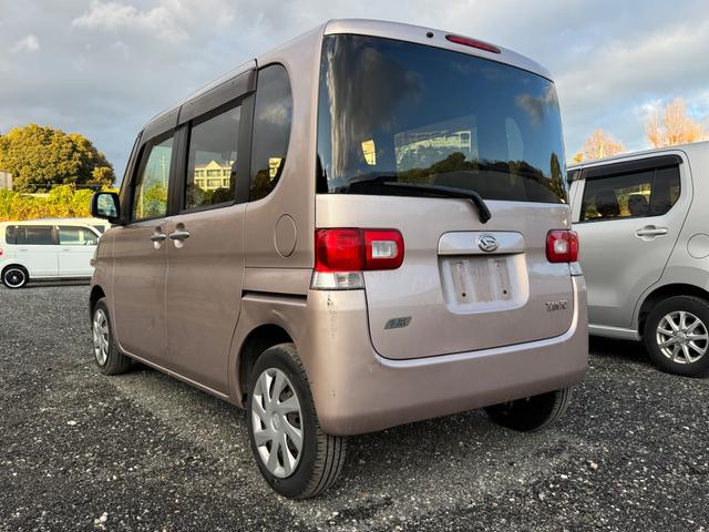 タント Ｘ　後期最終型！走行９．６万ｋｍ！検査Ｒ８年８月２７日まで！キーレス！左側パワースライドドア！アイドリングストップ！オイル交換料込み！※外装に目立つ凹み、塗装ハゲあります。室内動物毛あります。（6枚目）