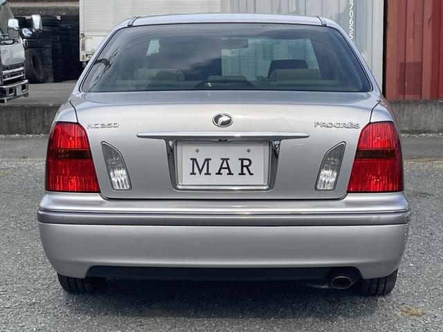 プログレ ＮＣ２５０　プライムセレクション　純正ナビ／フロントカメラ／バックカメラ／ＥＴＣ／キーレスキー×２個／パワーシート／オートクルーズ／ＨＩＤ／ウッドコンビハンドル／アルミホイール／電動コーナーポール／禁煙車／修復歴無し／車検整備付き（6枚目）