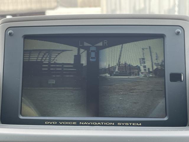 プログレ ＮＣ２５０　プライムセレクション　純正ナビ／フロントカメラ／バックカメラ／ＥＴＣ／キーレスキー×２個／パワーシート／オートクルーズ／ＨＩＤ／ウッドコンビハンドル／アルミホイール／電動コーナーポール／禁煙車／修復歴無し／車検整備付き（7枚目）