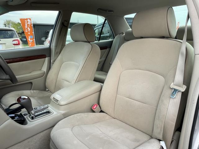 プログレ ＮＣ２５０　プライムセレクション　純正ナビ／フロントカメラ／バックカメラ／ＥＴＣ／キーレスキー×２個／パワーシート／オートクルーズ／ＨＩＤ／ウッドコンビハンドル／アルミホイール／電動コーナーポール／禁煙車／修復歴無し／車検整備付き（31枚目）