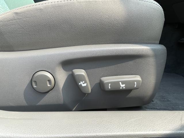 マークＸ ２５０Ｇ　リラックスセレクション　純正ナビ・フルセグテレビ／スマートキー×２個／バックカメラ／前後ドラレコ／パワーシート／空気清浄機／ＥＴＣ／ＨＩＤ／アルミホイール／修復歴無し／車検整備付き／走行３８，０００ｋｍ（13枚目）