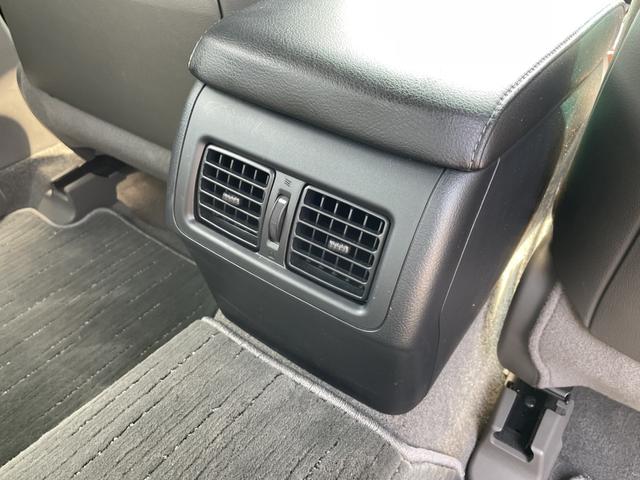 マークＸ ２５０Ｇ　リラックスセレクション　純正ナビ・フルセグテレビ／スマートキー×２個／バックカメラ／前後ドラレコ／パワーシート／空気清浄機／ＥＴＣ／ＨＩＤ／アルミホイール／修復歴無し／車検整備付き／走行３８，０００ｋｍ（15枚目）