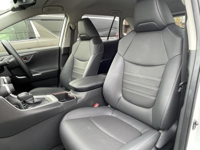 ＲＡＶ４ Ｇ　純正ナビ・フルセグ／全方位カメラ／ブラインドスポットモニター／黒革シート／パワーバックドア／ステアリングヒーター／シートヒーター・エアシート／ＥＴＣ２．０／スマートキー×２個／ＬＥＤライト／禁煙車（51枚目）