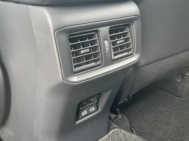 ＲＡＶ４ Ｇ　純正ナビ・フルセグ／全方位カメラ／ブラインドスポットモニター／黒革シート／パワーバックドア／ステアリングヒーター／シートヒーター・エアシート／ＥＴＣ２．０／スマートキー×２個／ＬＥＤライト／禁煙車（52枚目）
