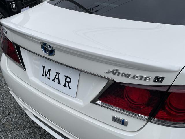 クラウンハイブリッド アスリートＳ　ブラックスタイル　ＴＲＤエアロ／革シート／純正ナビ・フルセグ／ＤＶＤ再生／バックカメラ／ＥＴＣ／スマートキー×２個／トランクイージークローザー／禁煙車／エアシート・シートヒーター／車検９年８月／ＴＶキット／１８アルミ（10枚目）