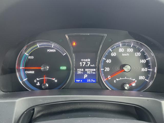 クラウンハイブリッド アスリートＳ　ブラックスタイル　ＴＲＤエアロ／革シート／純正ナビ・フルセグ／ＤＶＤ再生／バックカメラ／ＥＴＣ／スマートキー×２個／トランクイージークローザー／禁煙車／エアシート・シートヒーター／車検９年８月／ＴＶキット／１８アルミ（62枚目）