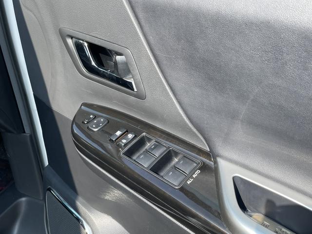 ヴェルファイア ２．４Ｚ　ゴールデンアイズＩＩ　純正９インチナビ・フルセグ／後席モニター／バックカメラ／両側パワースライドドア／スマートキー／パワーバックドア／ＥＴＣ／ＨＩＤ／禁煙車／車検整備付き／オートクルーズ／フルエアロ／１８インチアルミ（54枚目）