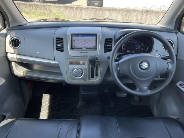 ワゴンR FXリミテッドII 社外16インチアルミ/ローダウン/フルセグナビ/車検整備付き/スマートキー/純正フルエアロ/セキュリティー/黒革調シートカバー/オートエアコン/禁煙車/プッシュスタート(2枚目)