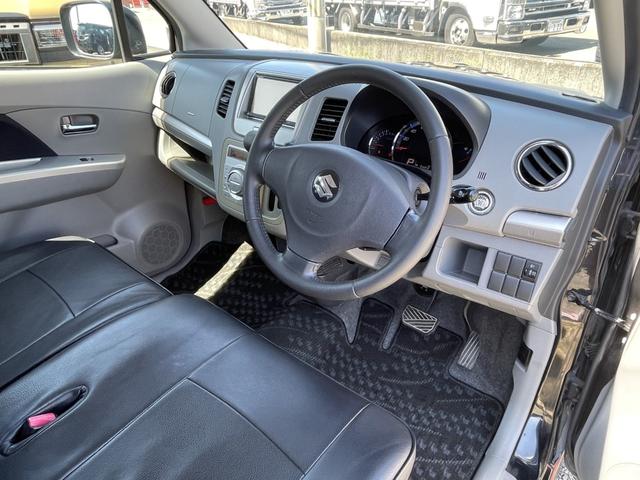 ワゴンR FXリミテッドII 社外16インチアルミ/ローダウン/フルセグナビ/車検整備付き/スマートキー/純正フルエアロ/セキュリティー/黒革調シートカバー/オートエアコン/禁煙車/プッシュスタート(9枚目)