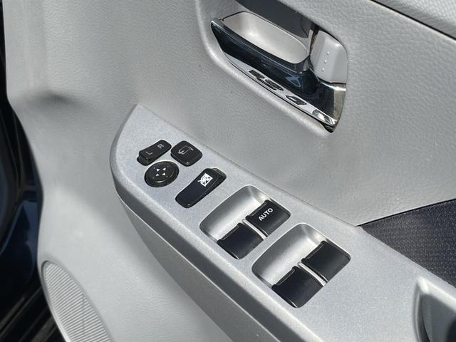 ワゴンR FXリミテッドII 社外16インチアルミ/ローダウン/フルセグナビ/車検整備付き/スマートキー/純正フルエアロ/セキュリティー/黒革調シートカバー/オートエアコン/禁煙車/プッシュスタート(25枚目)