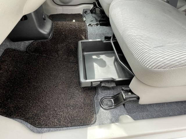 デイズ X アラウンドビューモニター/スマートキー/車検整備付き/プッシュスタート/アイドリングストップ/電格ミラー/Wエアバッグ/ウインカードアミラー/走行距離51000km/禁煙車/修復歴無し/CDデッキ(18枚目)