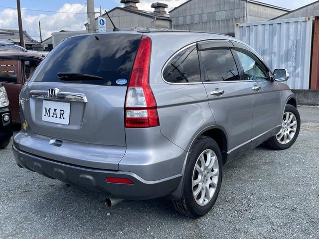 ＣＲ－Ｖ ＺＬ　純正ナビ／バックカメラ／キーレス／ディスチャージ／アルミホイール／ウインカードアミラー／フォグランプ／セキュリティー／バニティーミラー／検査令和８年４月（3枚目）