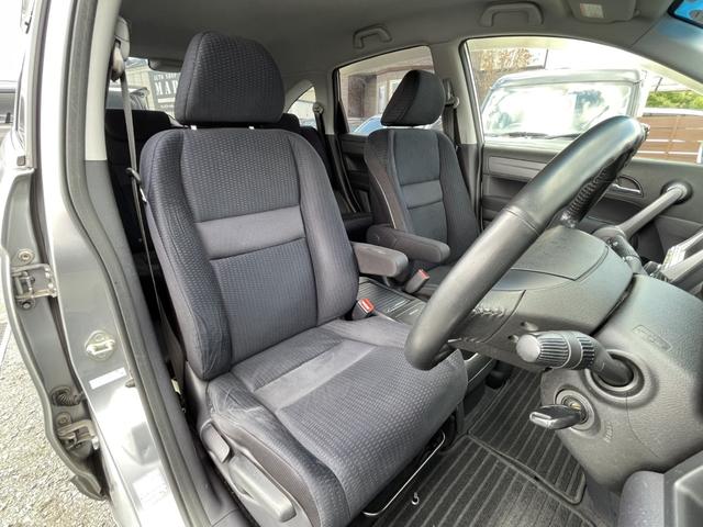 ＣＲ－Ｖ ＺＬ　純正ナビ／バックカメラ／キーレス／ディスチャージ／アルミホイール／ウインカードアミラー／フォグランプ／セキュリティー／バニティーミラー／検査令和８年４月（4枚目）