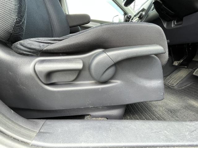 ＣＲ－Ｖ ＺＬ　純正ナビ／バックカメラ／キーレス／ディスチャージ／アルミホイール／ウインカードアミラー／フォグランプ／セキュリティー／バニティーミラー／検査令和８年４月（26枚目）