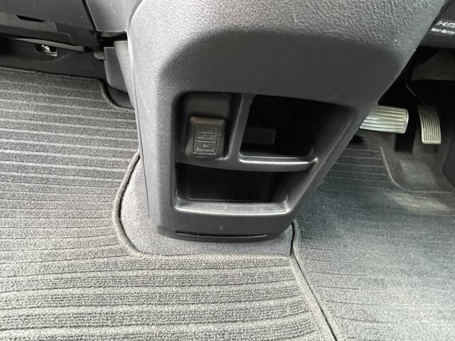 ＣＲ－Ｖ ＺＬ　純正ナビ／バックカメラ／キーレス／ディスチャージ／アルミホイール／ウインカードアミラー／フォグランプ／セキュリティー／バニティーミラー／検査令和８年４月（33枚目）