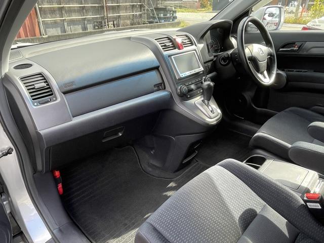 ＣＲ－Ｖ ＺＬ　純正ナビ／バックカメラ／キーレス／ディスチャージ／アルミホイール／ウインカードアミラー／フォグランプ／セキュリティー／バニティーミラー／検査令和８年４月（61枚目）