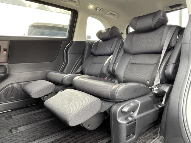 オデッセイ アブソルート・EX 純正フルセグナビ/マルチビューカメラ/前後ドラレコ/ETC2.0/CD・DVD/両側パワスラ/パワーバックドア/LEDライト/禁煙車/18アルミ/シートヒーター/ブラインドスポットモニター/1オーナー(6枚目)