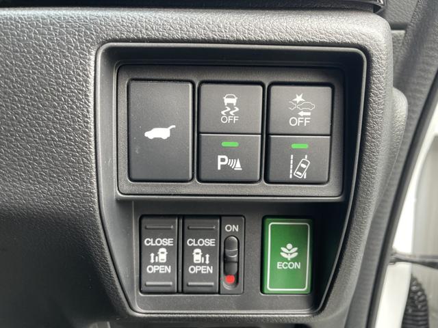 オデッセイ アブソルート・EX 純正フルセグナビ/マルチビューカメラ/前後ドラレコ/ETC2.0/CD・DVD/両側パワスラ/パワーバックドア/LEDライト/禁煙車/18アルミ/シートヒーター/ブラインドスポットモニター/1オーナー(12枚目)