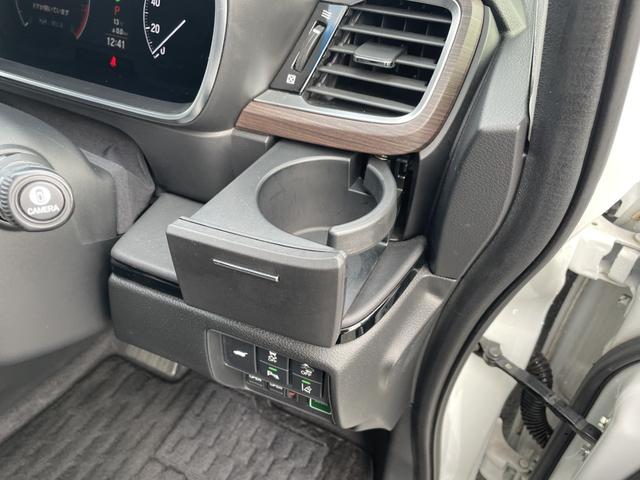 オデッセイ アブソルート・EX 純正フルセグナビ/マルチビューカメラ/前後ドラレコ/ETC2.0/CD・DVD/両側パワスラ/パワーバックドア/LEDライト/禁煙車/18アルミ/シートヒーター/ブラインドスポットモニター/1オーナー(47枚目)