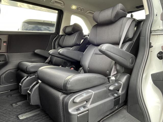 オデッセイ アブソルート・EX 純正フルセグナビ/マルチビューカメラ/前後ドラレコ/ETC2.0/CD・DVD/両側パワスラ/パワーバックドア/LEDライト/禁煙車/18アルミ/シートヒーター/ブラインドスポットモニター/1オーナー(63枚目)