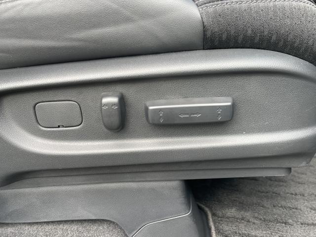 オデッセイ アブソルート・EX 純正フルセグナビ/マルチビューカメラ/前後ドラレコ/ETC2.0/CD・DVD/両側パワスラ/パワーバックドア/LEDライト/禁煙車/18アルミ/シートヒーター/ブラインドスポットモニター/1オーナー(70枚目)