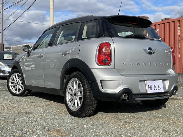 ＭＩＮＩ クーパーＳＤ　クロスオーバー　革シート／社外フルセグナビ／バックカメラ／ＥＴＣ／キセノン／ワンオーナー／整備記録簿／保証書／取説／禁煙車／１７アルミ／キーレス×２個／シートヒーター／検査令和８年９月／ディーゼルターボ／修復歴無し（3枚目）