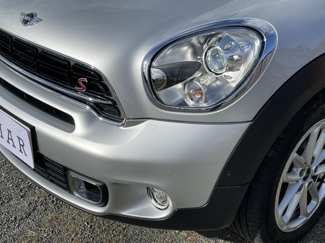 ＭＩＮＩ クーパーＳＤ　クロスオーバー　革シート／社外フルセグナビ／バックカメラ／ＥＴＣ／キセノン／ワンオーナー／整備記録簿／保証書／取説／禁煙車／１７アルミ／キーレス×２個／シートヒーター／検査令和８年９月／ディーゼルターボ／修復歴無し（16枚目）