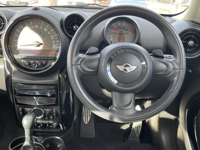 ＭＩＮＩ クーパーＳＤ　クロスオーバー　革シート／社外フルセグナビ／バックカメラ／ＥＴＣ／キセノン／ワンオーナー／整備記録簿／保証書／取説／禁煙車／１７アルミ／キーレス×２個／シートヒーター／検査令和８年９月／ディーゼルターボ／修復歴無し（33枚目）