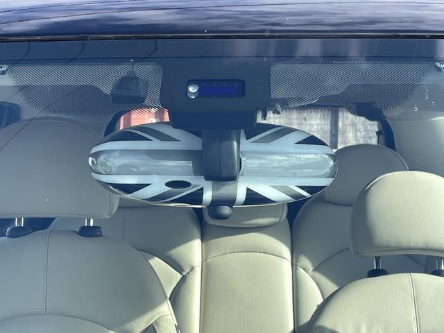 ＭＩＮＩ クーパーＳＤ　クロスオーバー　革シート／社外フルセグナビ／バックカメラ／ＥＴＣ／キセノン／ワンオーナー／整備記録簿／保証書／取説／禁煙車／１７アルミ／キーレス×２個／シートヒーター／検査令和８年９月／ディーゼルターボ／修復歴無し（38枚目）