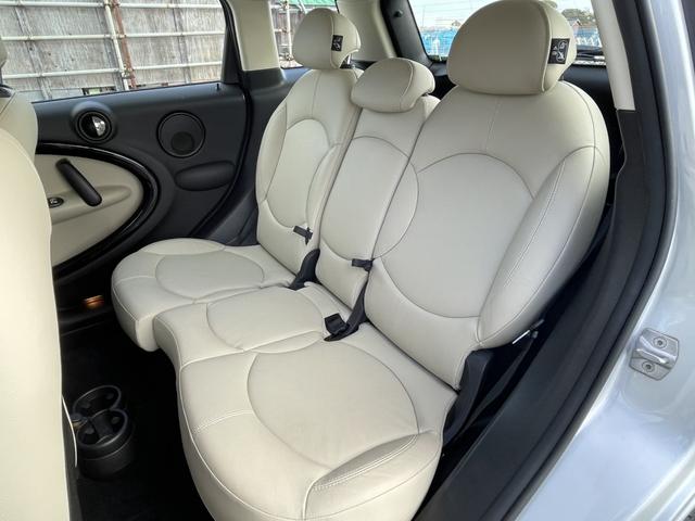 ＭＩＮＩ クーパーＳＤ　クロスオーバー　革シート／社外フルセグナビ／バックカメラ／ＥＴＣ／キセノン／ワンオーナー／整備記録簿／保証書／取説／禁煙車／１７アルミ／キーレス×２個／シートヒーター／検査令和８年９月／ディーゼルターボ／修復歴無し（39枚目）