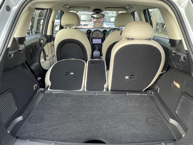 ＭＩＮＩ クーパーＳＤ　クロスオーバー　革シート／社外フルセグナビ／バックカメラ／ＥＴＣ／キセノン／ワンオーナー／整備記録簿／保証書／取説／禁煙車／１７アルミ／キーレス×２個／シートヒーター／検査令和８年９月／ディーゼルターボ／修復歴無し（47枚目）