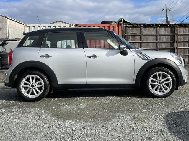 ＭＩＮＩ クーパーＳＤ　クロスオーバー　革シート／社外フルセグナビ／バックカメラ／ＥＴＣ／キセノン／ワンオーナー／整備記録簿／保証書／取説／禁煙車／１７アルミ／キーレス×２個／シートヒーター／検査令和８年９月／ディーゼルターボ／修復歴無し（76枚目）