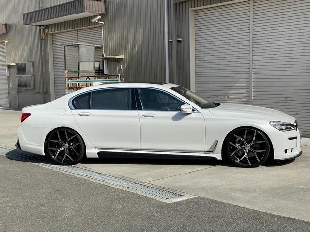 ７シリーズ ７５０Ｌｉ　ＷＡＬＤエアロ　２２インチＷＡＬＤホイール　ローダウン　スカイラウンジパノラマＳＲ　リアコンフォートパッケージ　全席マッサージシート　全席ベンチレーションシート　アンビエントエアパッケージ（8枚目）