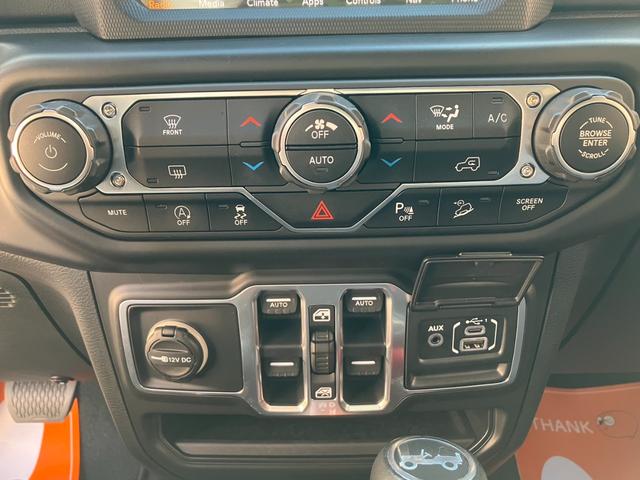 ジープ・ラングラーアンリミテッド アンリミテッドサハラ 3.6L 4WD 左ハンドル 新車並行 KMC20インチ 2024グリル 5cmオーパーフェンダー 37インチGLADIATORタイヤ リフトアップ BESTOPサンライダー FLOWMASTERマフラー USテール(22枚目)