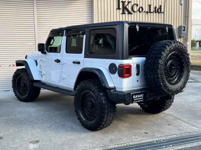 ジープ・ラングラーアンリミテッド アンリミテッドサハラ 3.6L 4WD 左ハンドル 新車並行 KMC20インチ 2024グリル 5cmオーパーフェンダー 37インチGLADIATORタイヤ リフトアップ BESTOPサンライダー FLOWMASTERマフラー USテール(36枚目)