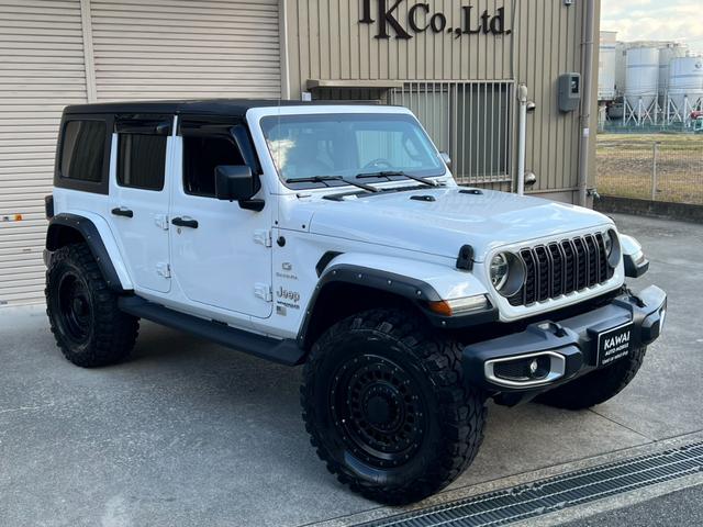ジープ・ラングラーアンリミテッド アンリミテッドサハラ 3.6L 4WD 左ハンドル 新車並行 KMC20インチ 2024グリル 5cmオーパーフェンダー 37インチGLADIATORタイヤ リフトアップ BESTOPサンライダー FLOWMASTERマフラー USテール(52枚目)