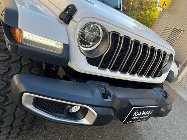ジープ・ラングラーアンリミテッド アンリミテッドサハラ 3.6L 4WD 左ハンドル 新車並行 KMC20インチ 2024グリル 5cmオーパーフェンダー 37インチGLADIATORタイヤ リフトアップ BESTOPサンライダー FLOWMASTERマフラー USテール(65枚目)