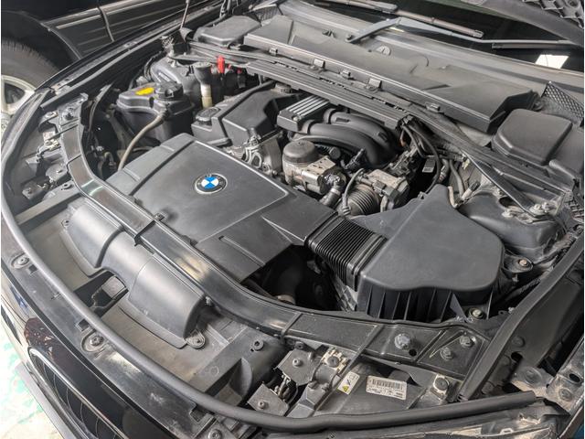 Ｘ１ ｓＤｒｉｖｅ　１８ｉ　ハイラインパッケージ　禁煙車・レザーシート・ナビ・ＥＴＣ・ＨＩＤヘッドライト・オートライト・スマートキー・プッシュスタート・フロントパワーシート（44枚目）