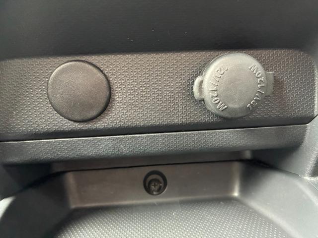 デリカＤ：２ Ｘ　純正ナビ・フルセグ・Ｂｌｕｅｔｏｏｔｈ対応・スマートキー・バックカメラ・ＥＴＣ・オーエアコン・ＨＩＤオートライト・プッシュボタンスタート・パワーステアリング・アルミホイール・ＤＶＤ再生（36枚目）