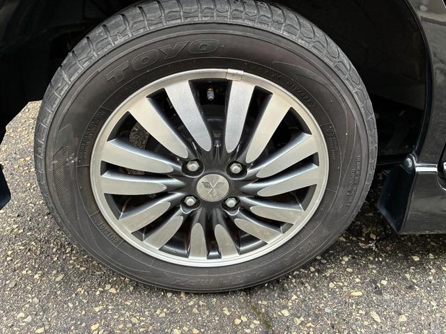 デリカＤ：２ Ｘ　純正ナビ・フルセグ・Ｂｌｕｅｔｏｏｔｈ対応・スマートキー・バックカメラ・ＥＴＣ・オーエアコン・ＨＩＤオートライト・プッシュボタンスタート・パワーステアリング・アルミホイール・ＤＶＤ再生（64枚目）